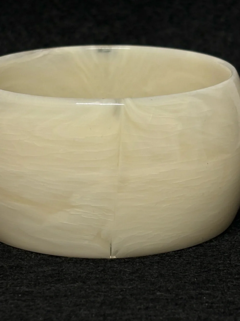 Vintage Cream Decorative Resin Bangle Bracelet